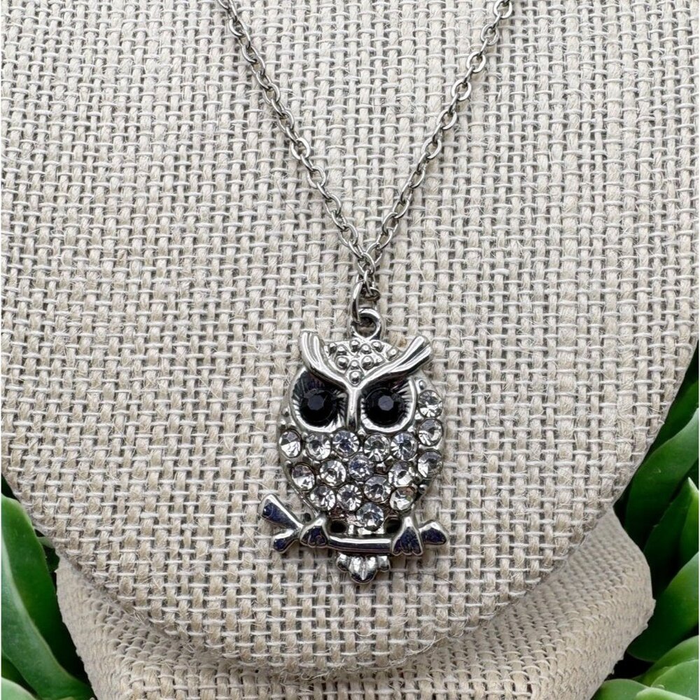 Owl Necklace Pendant Silver Tone Rhinestone Accents Animal Bird